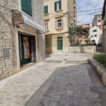 Fjaka Boutique Сплит