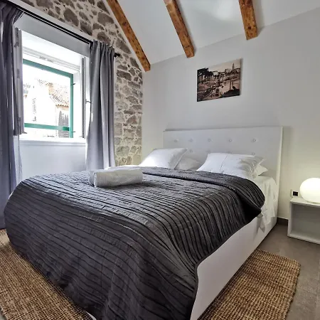 Fjaka Boutique Split