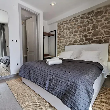 Fjaka Boutique * Split